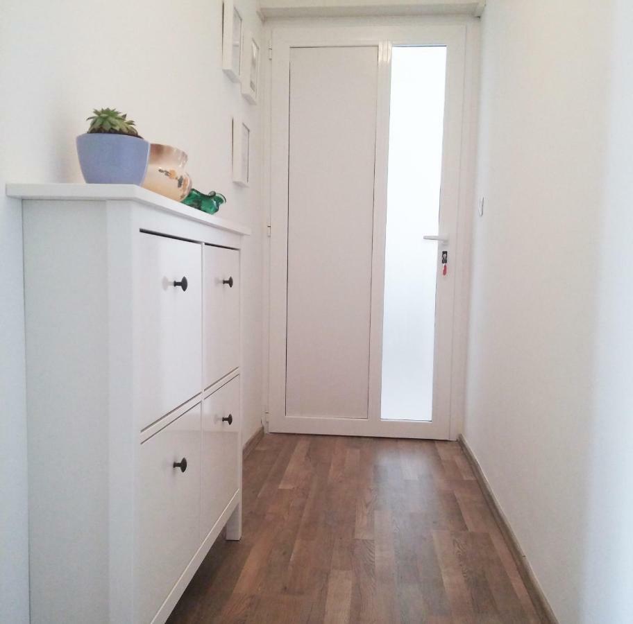 Rosa Apartment